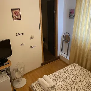 Studio Piata Amzei Nr.1 Bucureşti