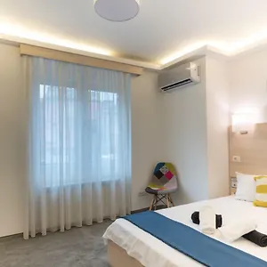 Mbm Studio Piata Romana Square Bucureşti